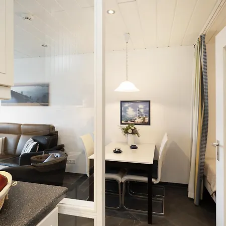 Ferienwohnanlage Leuchtturmweg Nordwind * Kellenhusen